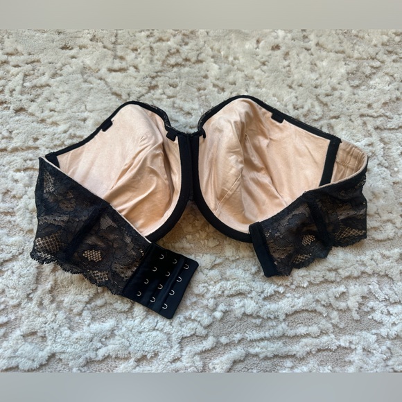 Victoria Secret BioFit multiway - Picture 3 of 3